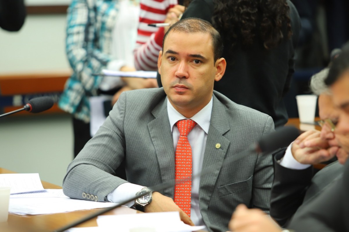 Deputado tocantinense Vicentinho Jr direciona R$ 20 milhões para municípios da Bahia e Ceará via Orçamento Secreto